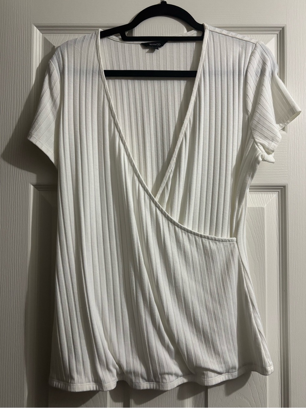RW&Co Ribbed V Neck Top